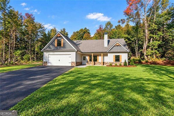 339 Relay Road, Silver Creek