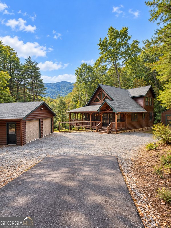 171 Oak View Road, Blue Ridge