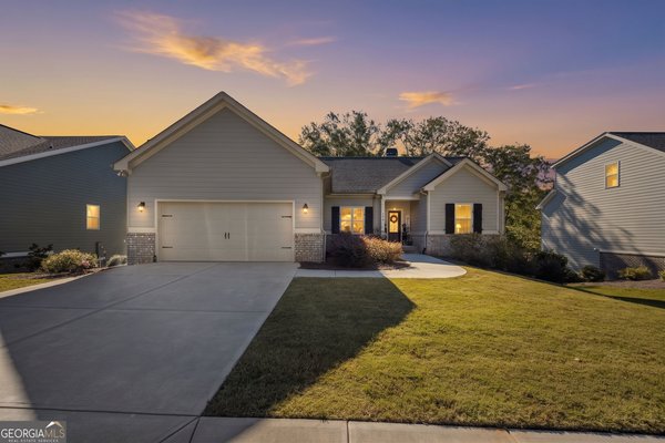 388 Sunset Drive, Statham