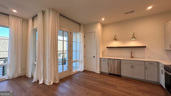 924 Hughley Circle, Atlanta