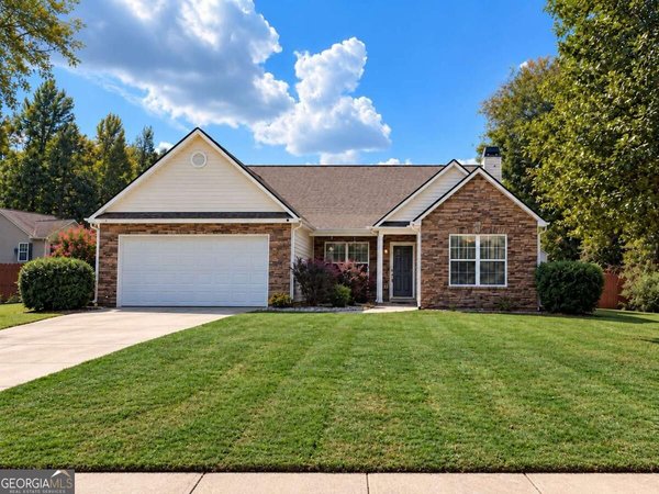 10 Lake Valley Drive, Loganville