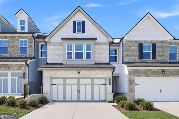 104 Rope Mill Court, Holly Springs