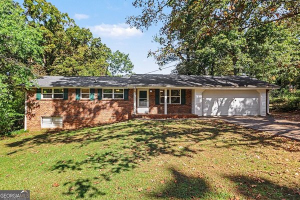 6322 PINE FROST Drive Douglasville