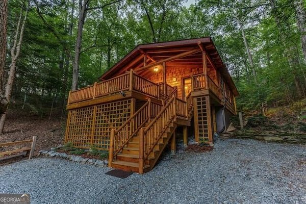 93 Valley Lane, Mineral Bluff