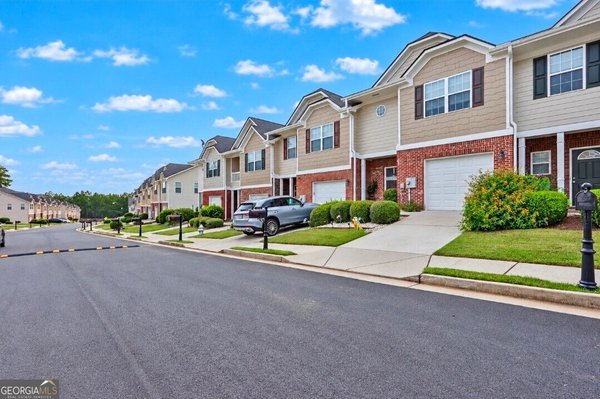 2118 Burns View Lane, Lawrenceville