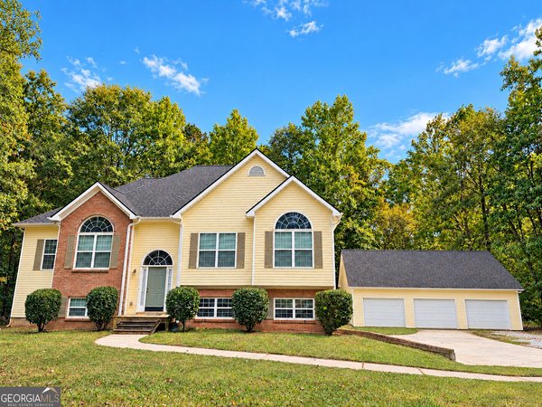 2586 Luther Bailey Road, Senoia