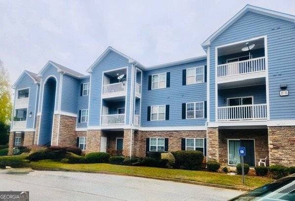 1324 Town Creek Circle Greensboro