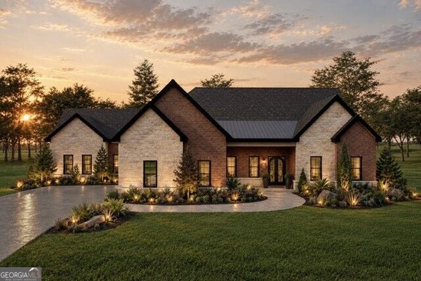 main picture of 679 Club Drive, Commerce