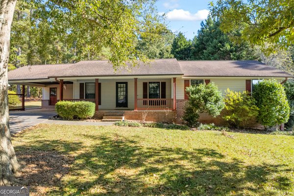 871 Whispering Way, Winder