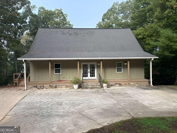 1803 Chatuge Hills Road, Hiawassee