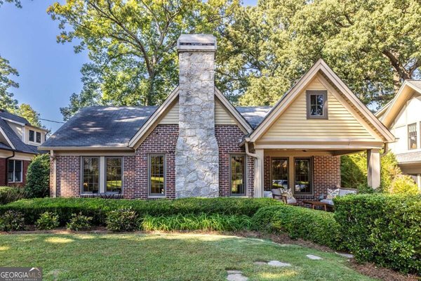 main picture of 500 Emory Circle, Atlanta