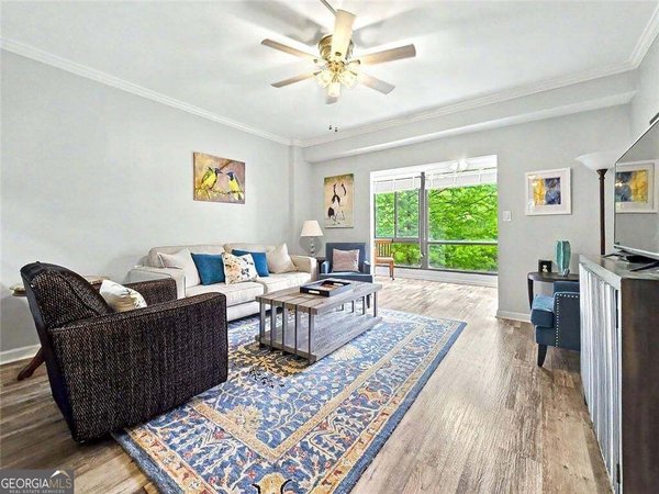 1800 Clairmont Lake, Decatur