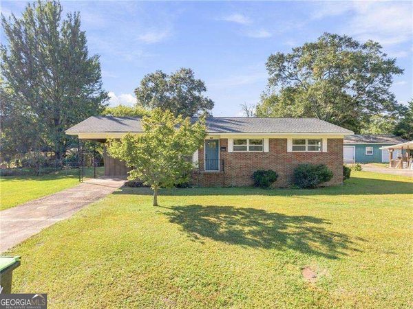 250 Girard Avenue, Cedartown