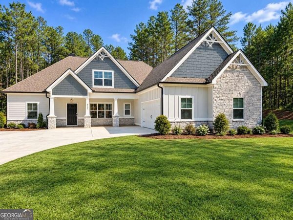 9455 Glacial Lane, Fairburn