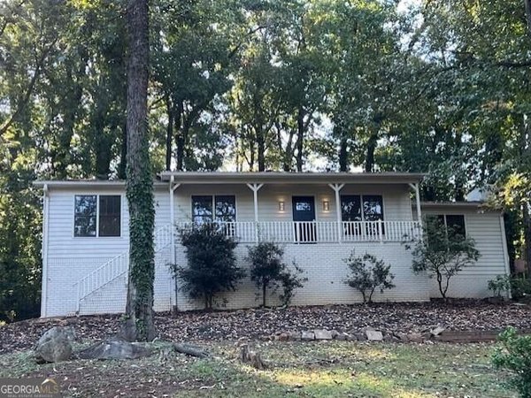 562 Hidden Hills Court, Marietta