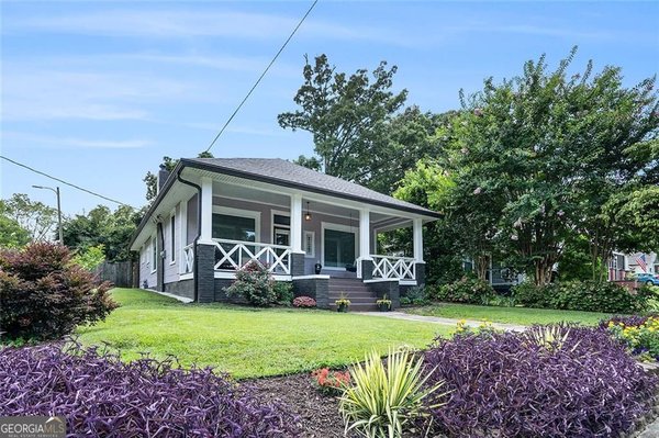 1750 Thompson Avenue, East Point