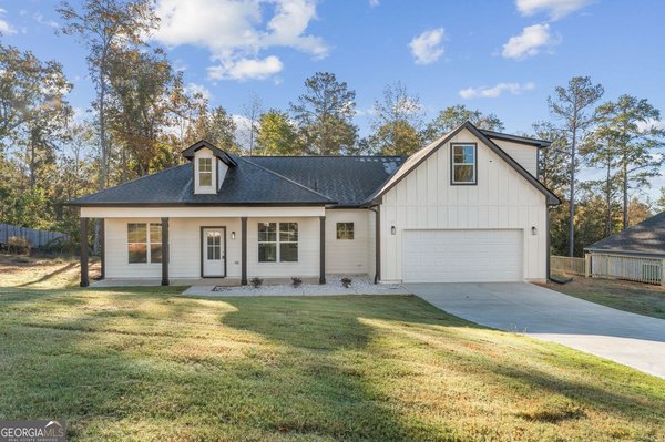 243 Cassidy Trail, Douglasville
