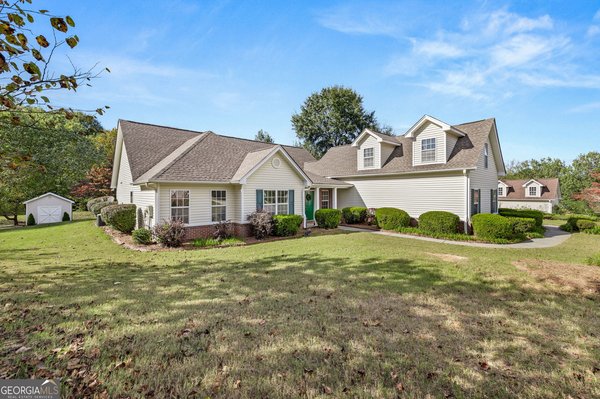 123 Berry Hill Lane, Hoschton