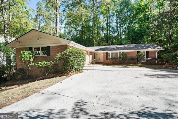 3474 Sunderland Circle, Atlanta