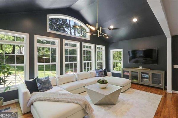 3911 Wieuca Road, Atlanta