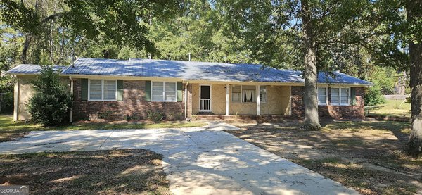 870 Glen Hill Court, Macon