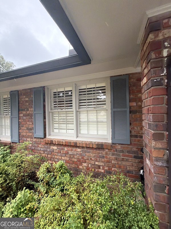 1110 Tuxedo Court, Roswell