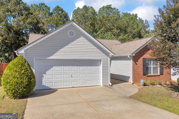 1040 Meadow Walk Avenue, Lawrenceville