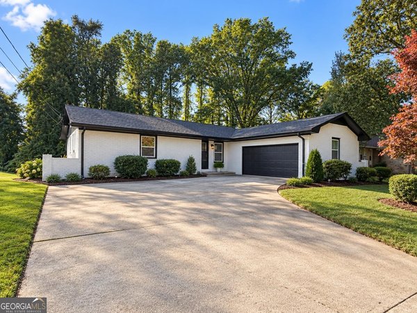 2071 Twin Falls Road, Decatur
