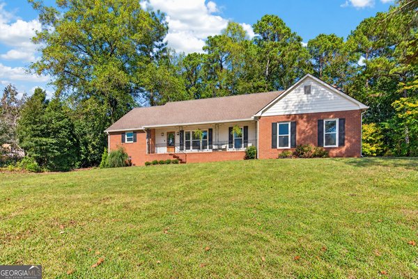 406 Ashford Circle, LaGrange