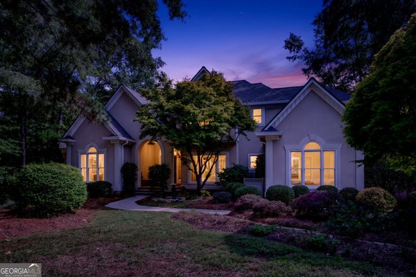 1594 Rivoli Lane, Macon