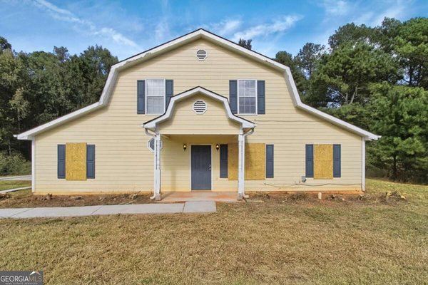 270 White Drive, Stockbridge
