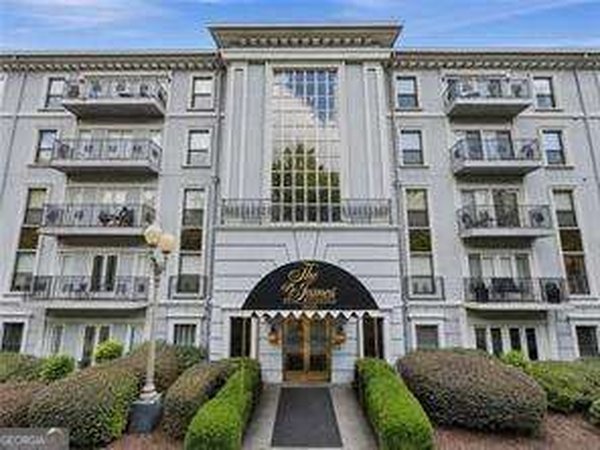 3203 Lenox Road, Atlanta