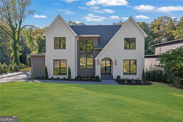 5960 Kayron Drive, Sandy Springs