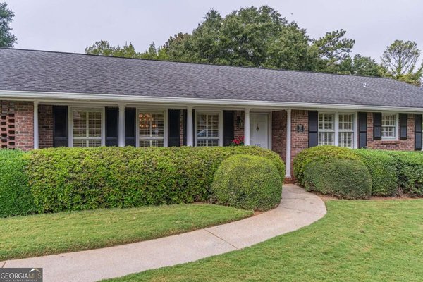 220 Craig Drive, Lawrenceville