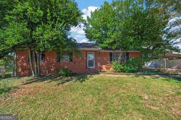 1111 Cliff Crest Court Marietta