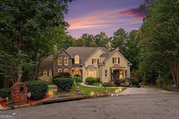 215 Hamden Trace, Atlanta