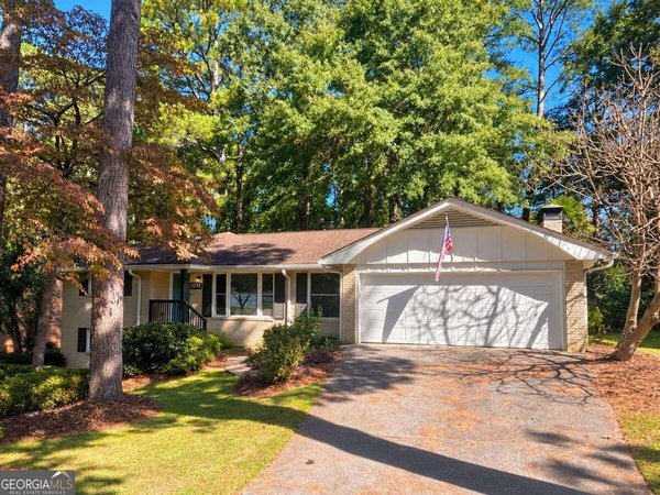 2255 Lavista Woods Drive, Tucker