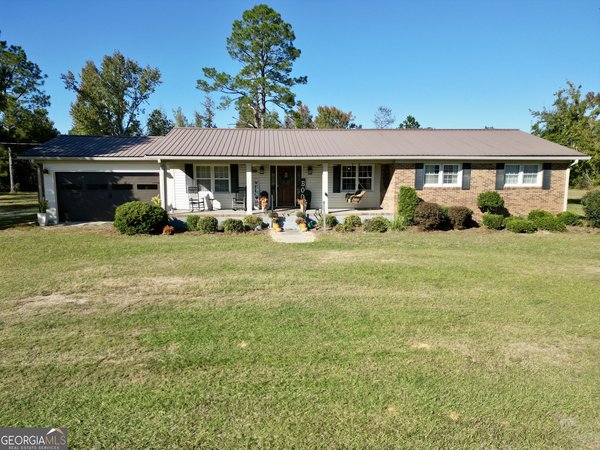 327 Eugene Ward Road, Adrian