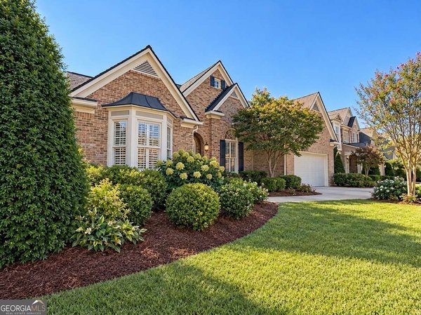 1180 Lakefield Walk, Marietta