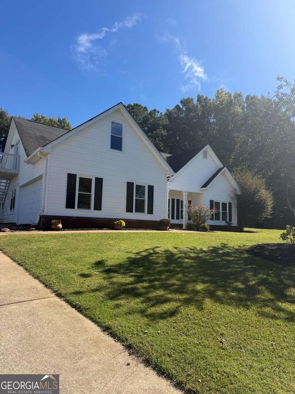 77 Shadow Lake Trail Newnan