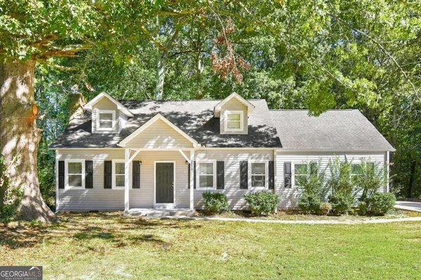 3230 Grand Central Drive, Snellville