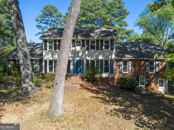 245 Waverly Hall Drive Roswell