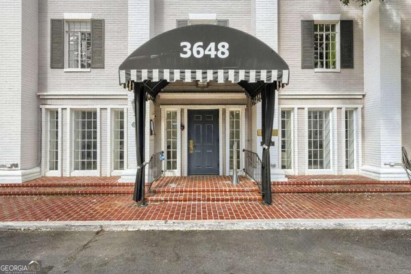 main picture of 3648 Peachtree Road, Atlanta