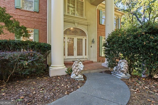 120 Sentinae Close Sandy Springs