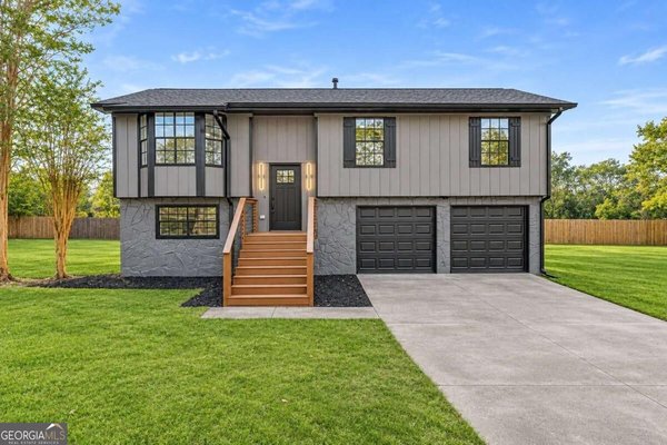 1868 Gingham Way Lithonia