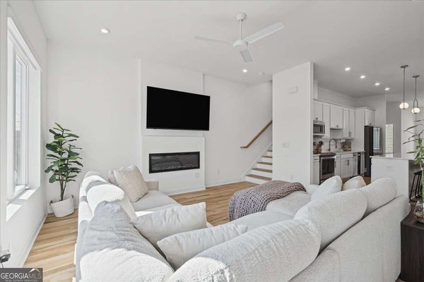 main picture of 183 Moreland Avenue, Atlanta