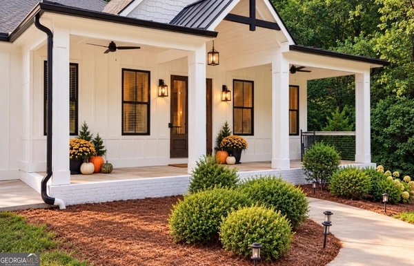 6052 Oak Hill Drive Flowery Branch