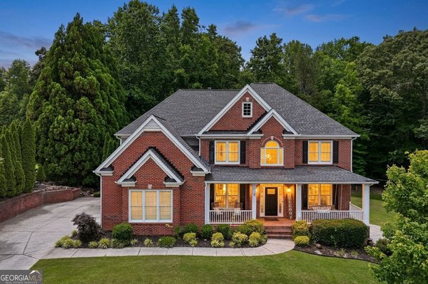 411 Hunting Hills Drive, Braselton