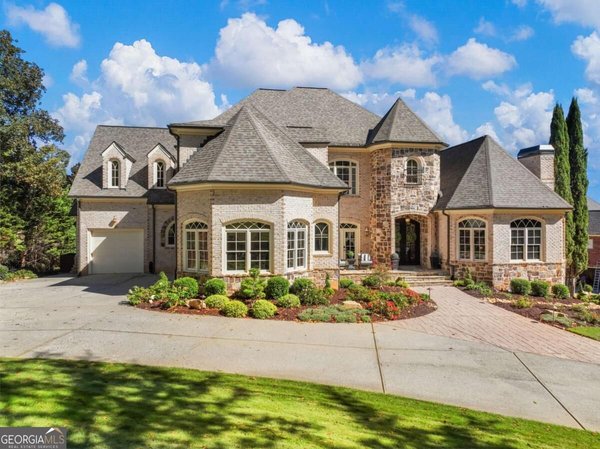 2359 Weeping Oak Drive Braselton