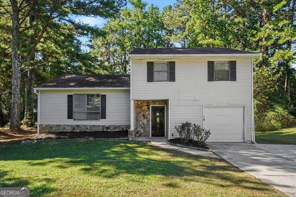6915 Cainwood Drive, Atlanta